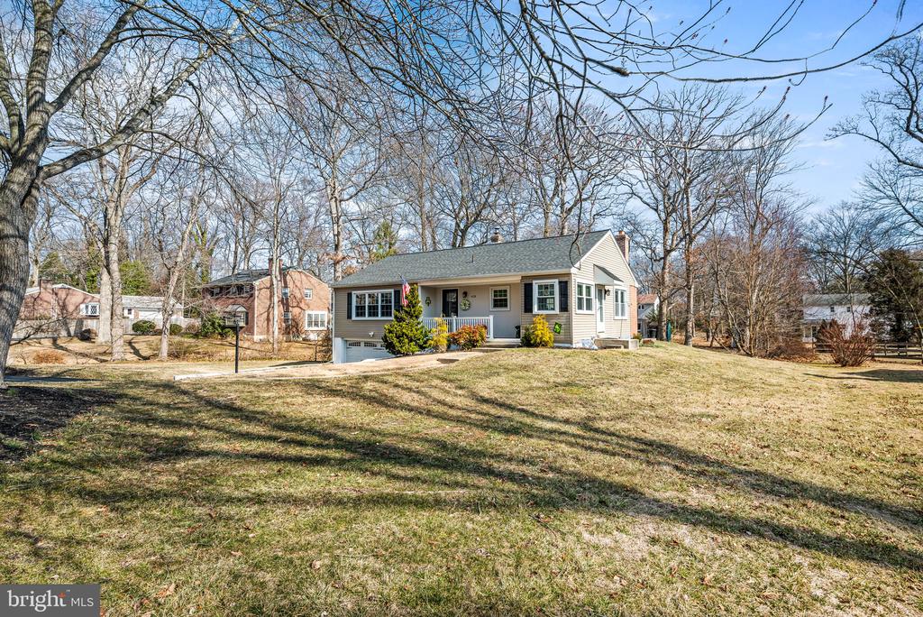 408 SCOTT LANE