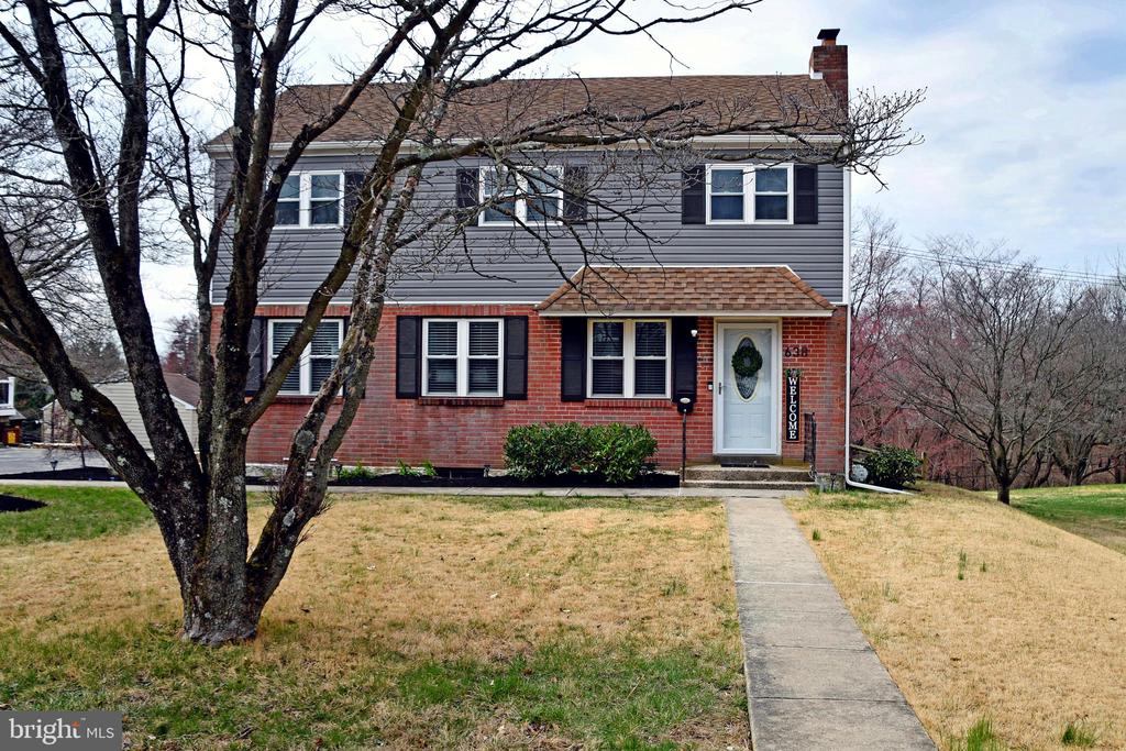 638 MAPLEWOOD ROAD
