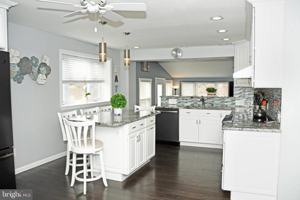 638 MAPLEWOOD ROAD