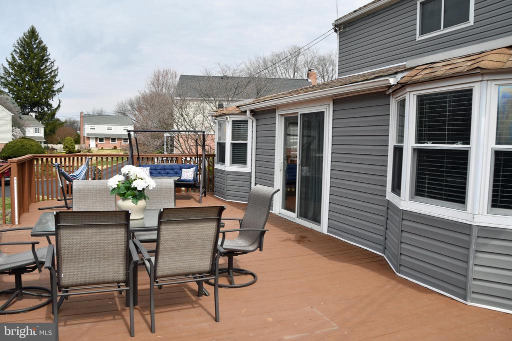 638 MAPLEWOOD ROAD