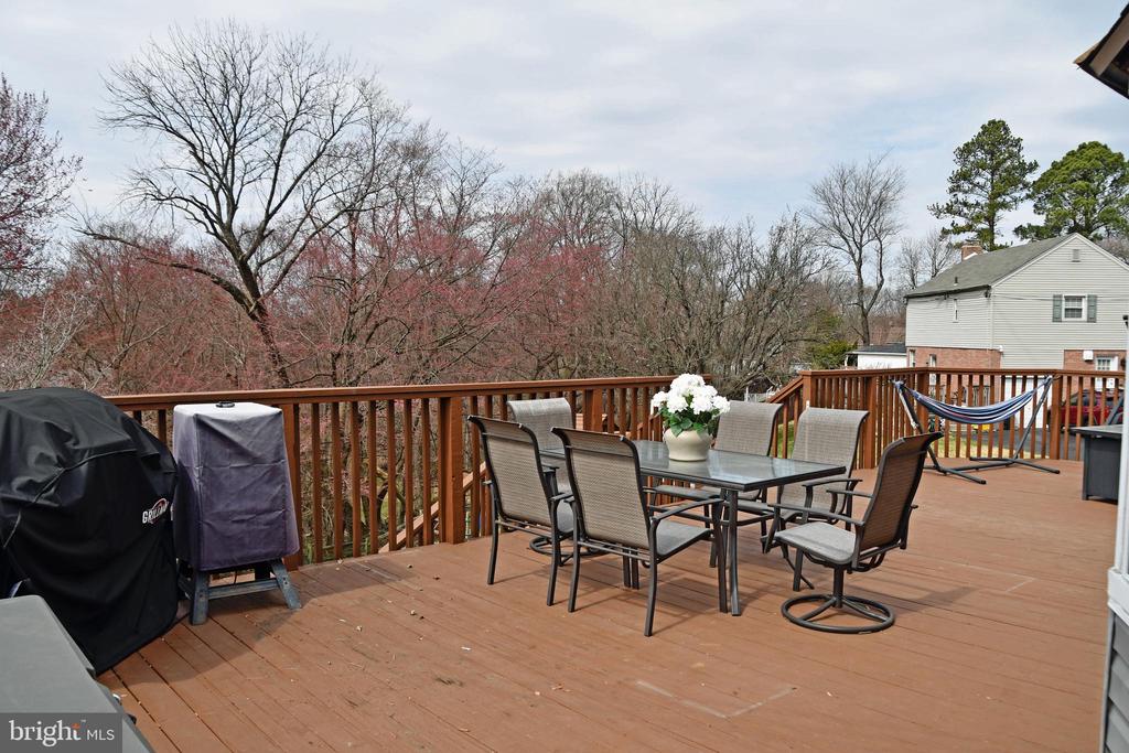 638 MAPLEWOOD ROAD