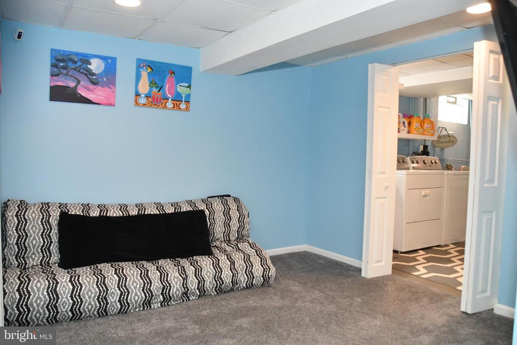 638 MAPLEWOOD ROAD