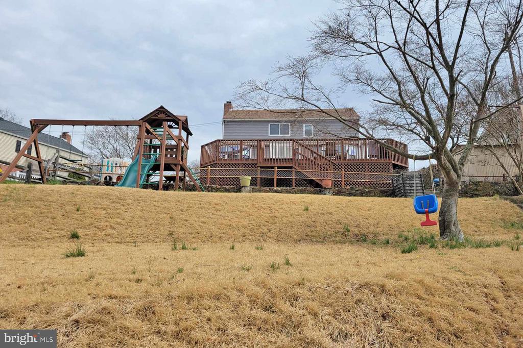 638 MAPLEWOOD ROAD