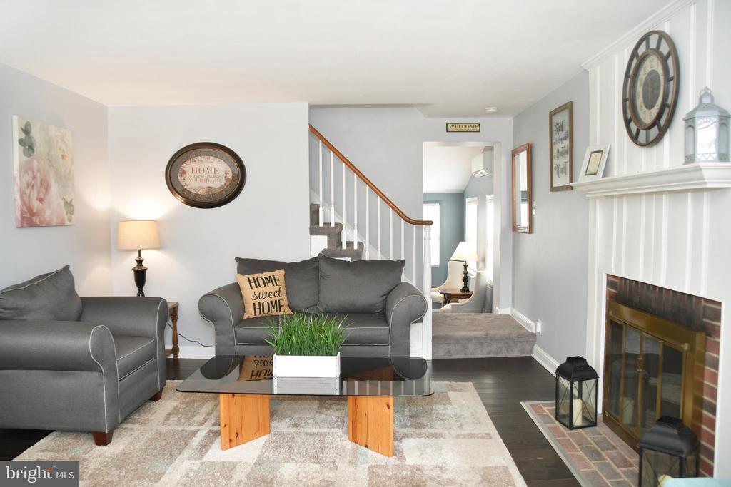 638 MAPLEWOOD ROAD