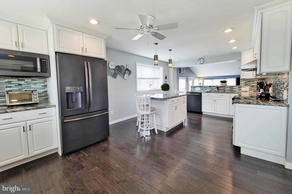 638 MAPLEWOOD ROAD