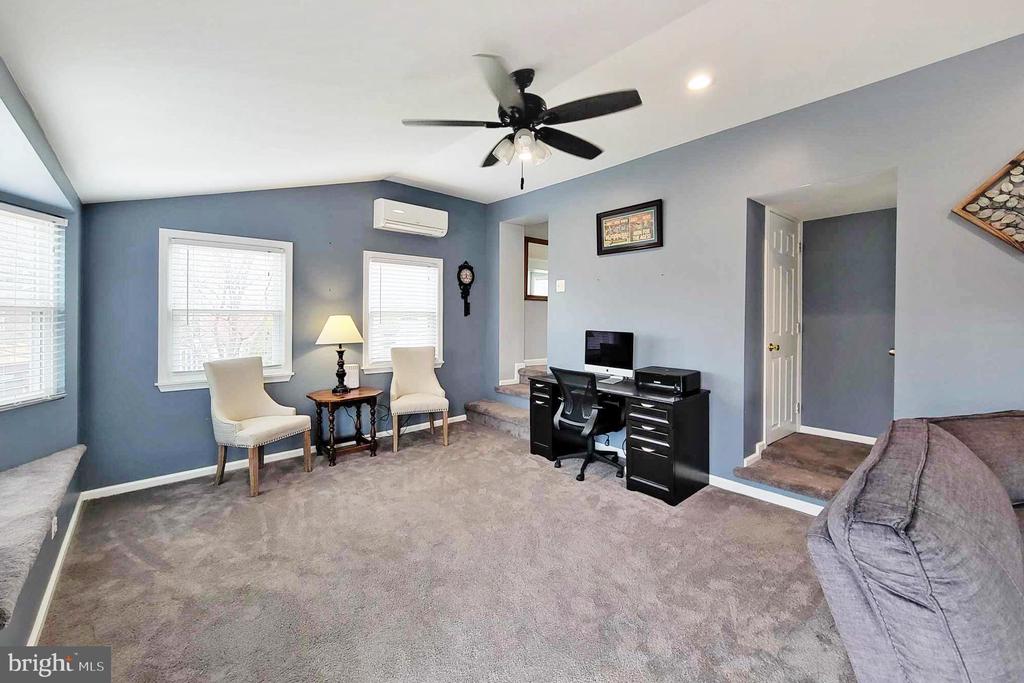 638 MAPLEWOOD ROAD