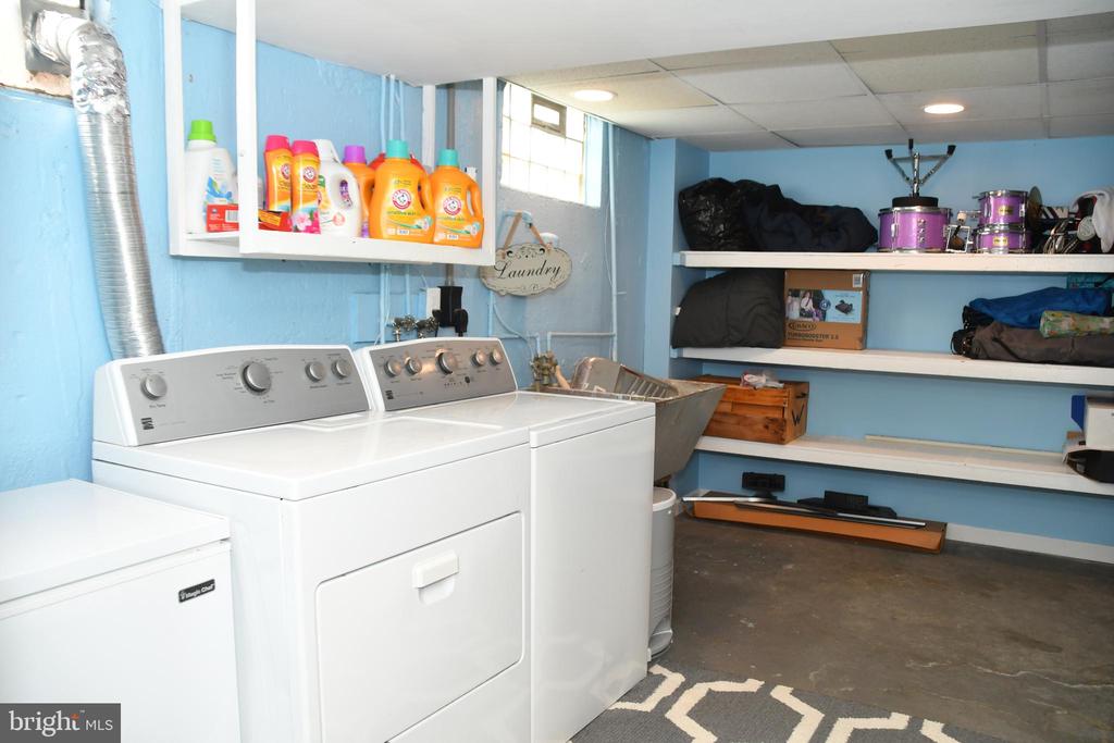638 MAPLEWOOD ROAD