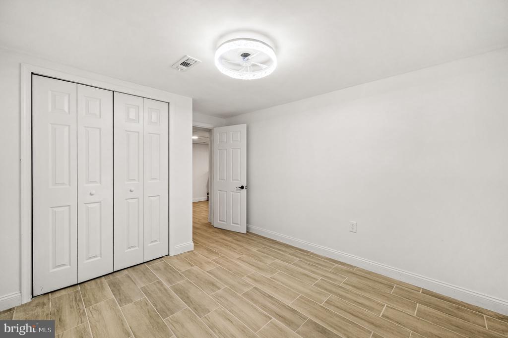924 VILLAGE ROAD