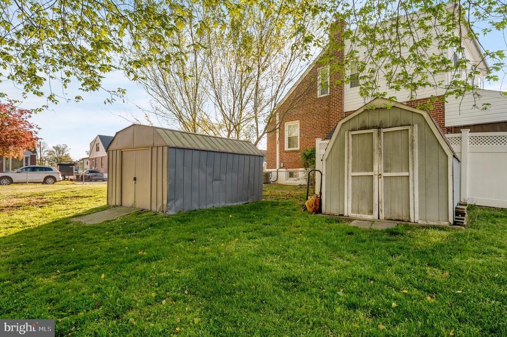 924 VILLAGE ROAD