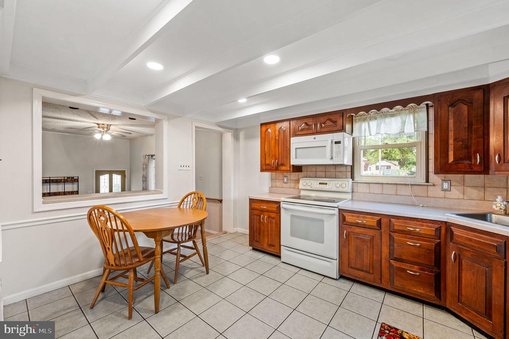 300 MOHICAN STREET