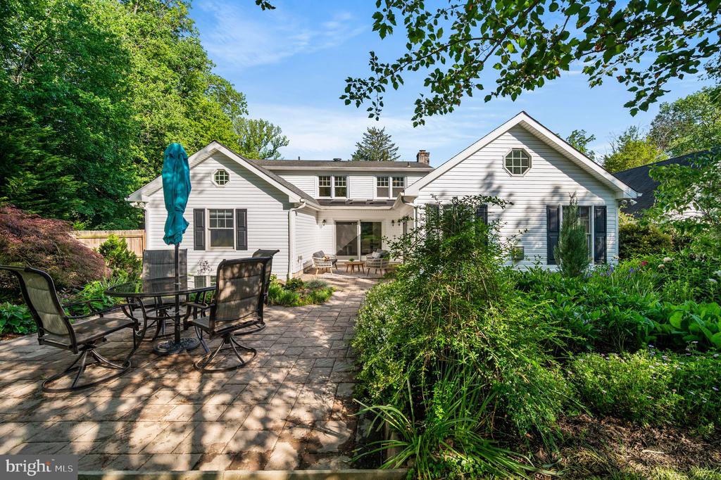 215 COPPLES LANE