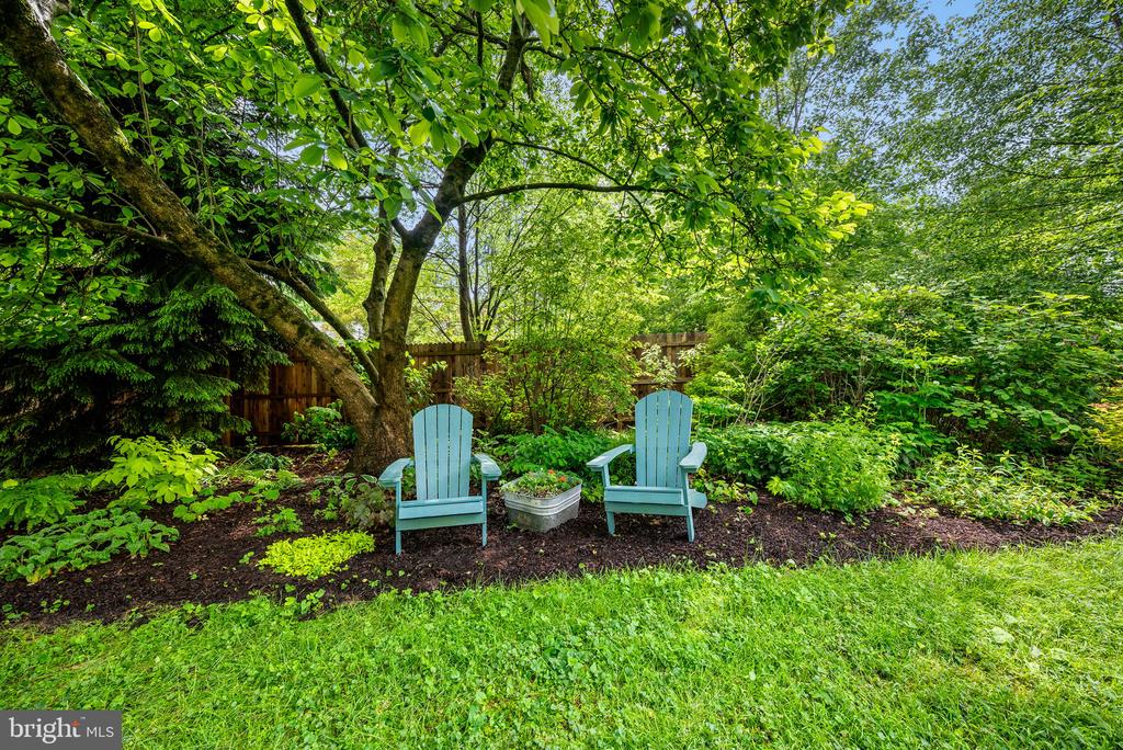 215 COPPLES LANE