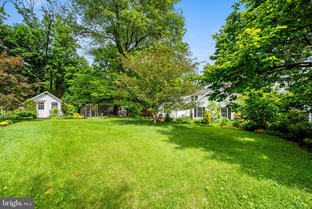 215 COPPLES LANE