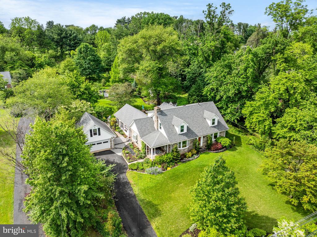 215 COPPLES LANE