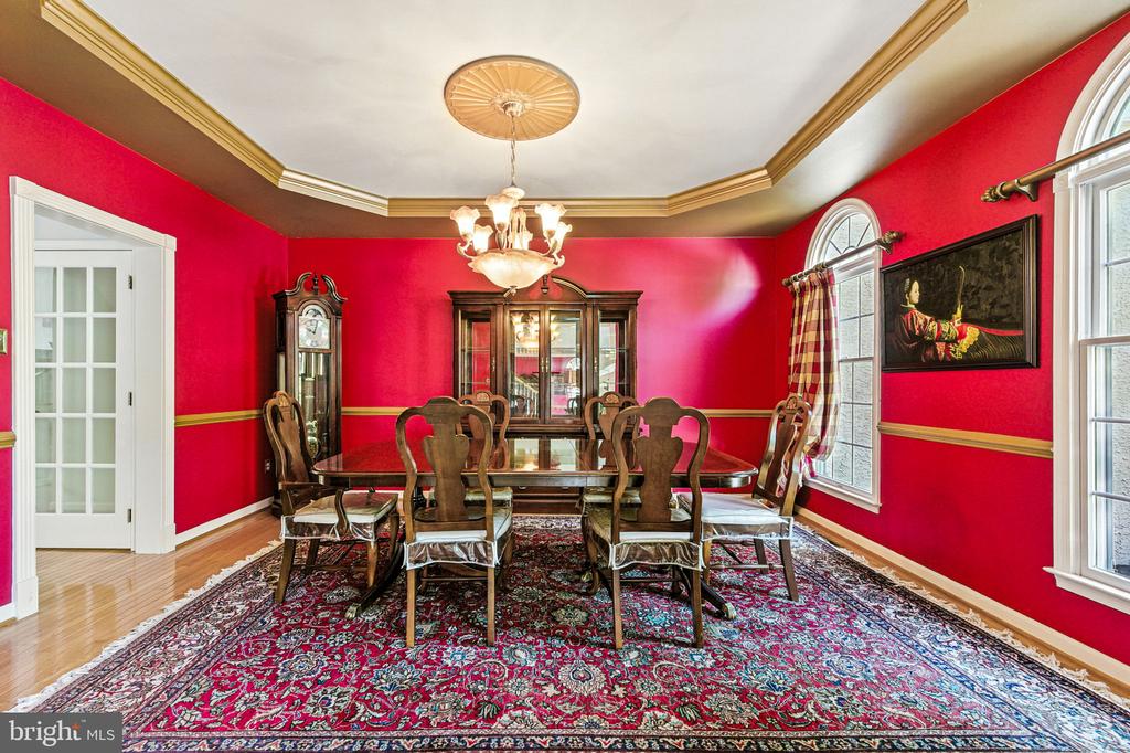 33 THOMAS SPEAKMAN DRIVE