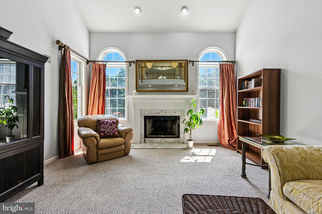 33 THOMAS SPEAKMAN DRIVE