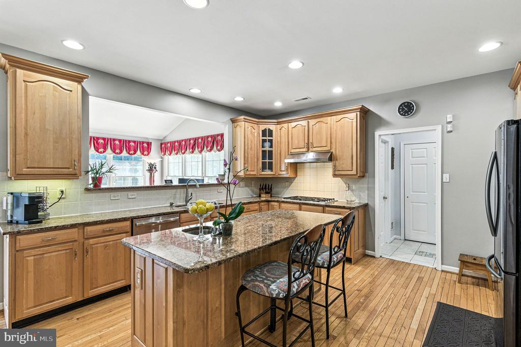 33 THOMAS SPEAKMAN DRIVE