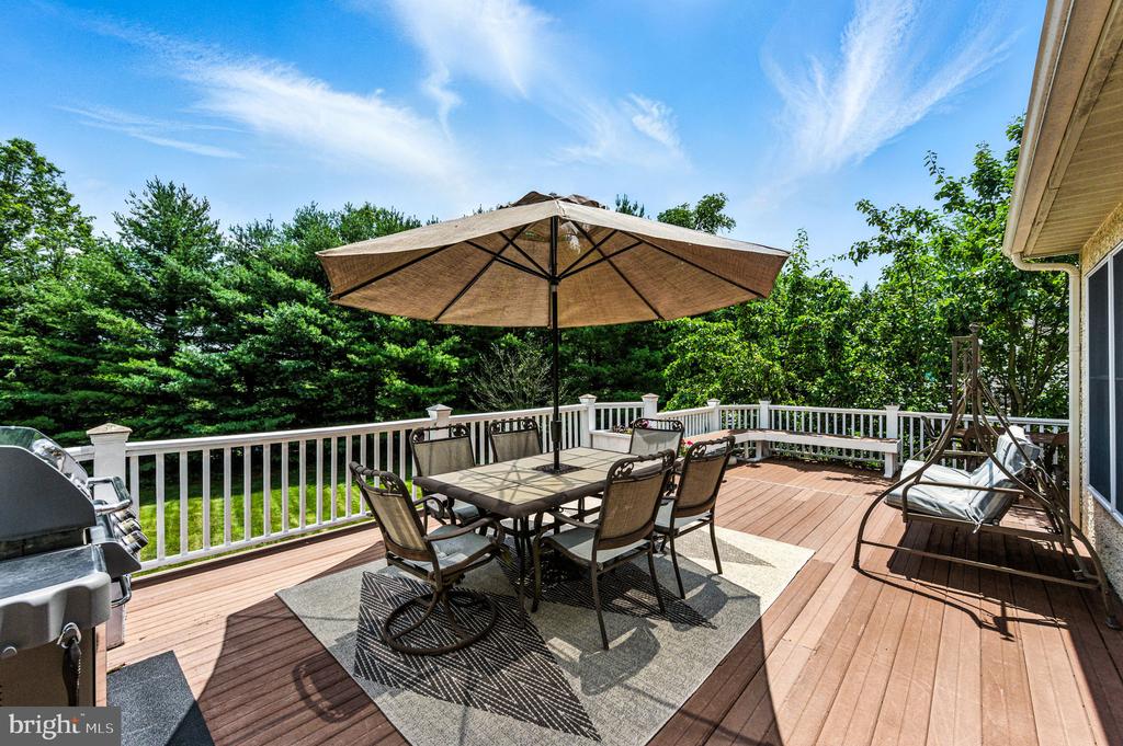 33 THOMAS SPEAKMAN DRIVE