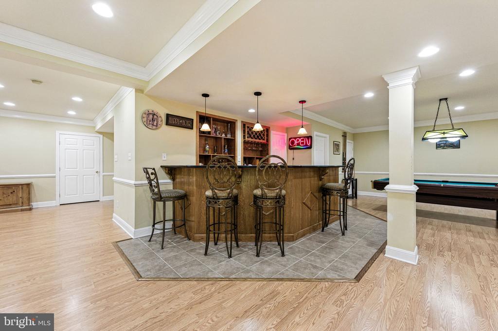 33 THOMAS SPEAKMAN DRIVE