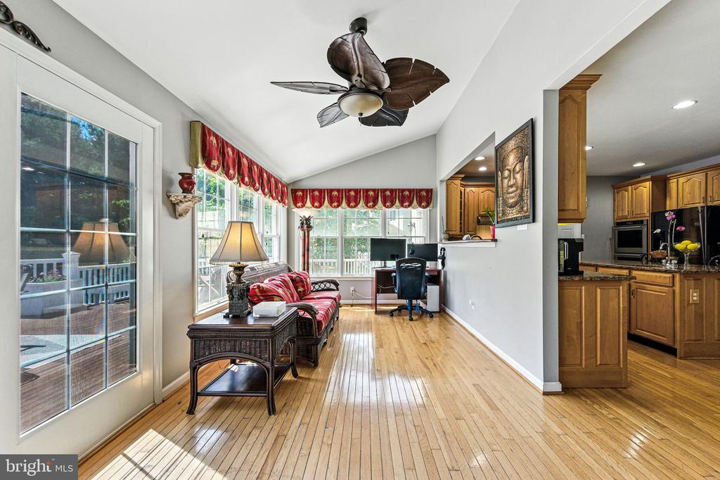 33 THOMAS SPEAKMAN DRIVE