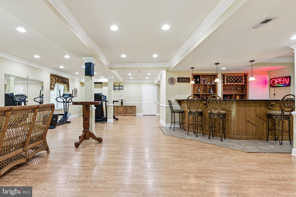 33 THOMAS SPEAKMAN DRIVE
