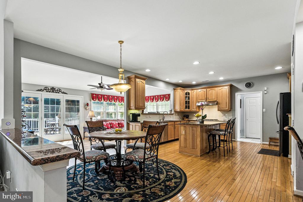 33 THOMAS SPEAKMAN DRIVE