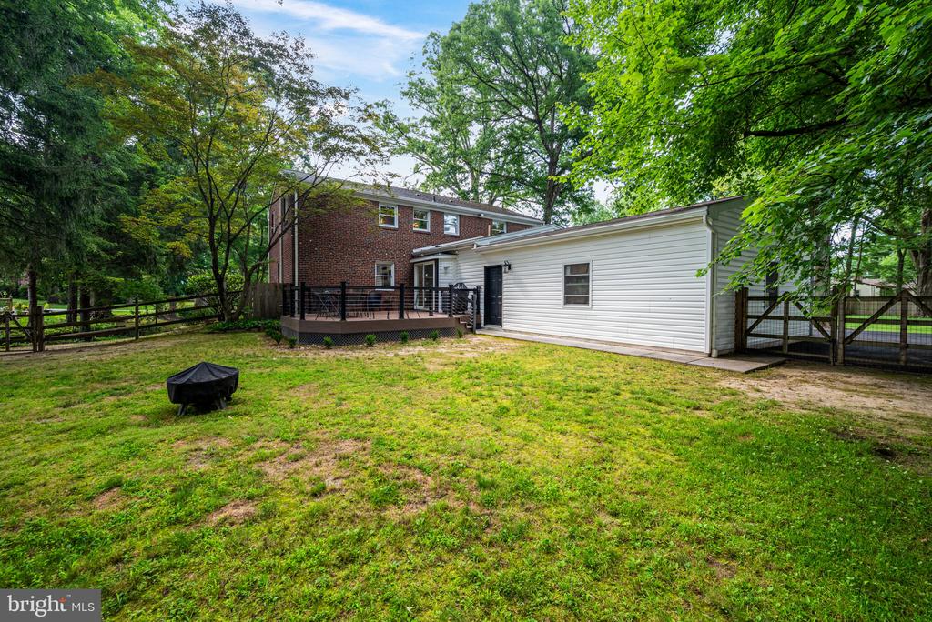 403 SCOTT LANE