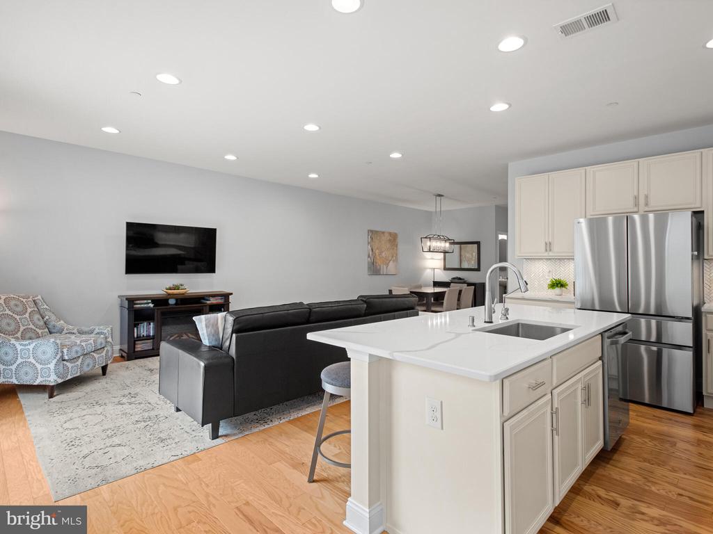 3576 MUIRWOOD DRIVE