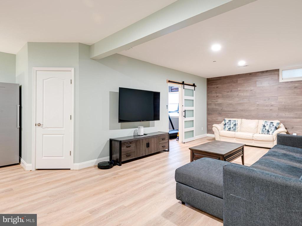3576 MUIRWOOD DRIVE