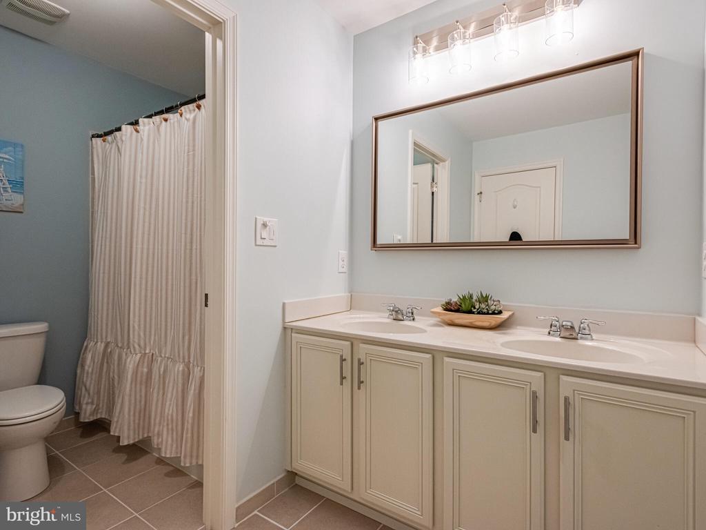 3576 MUIRWOOD DRIVE