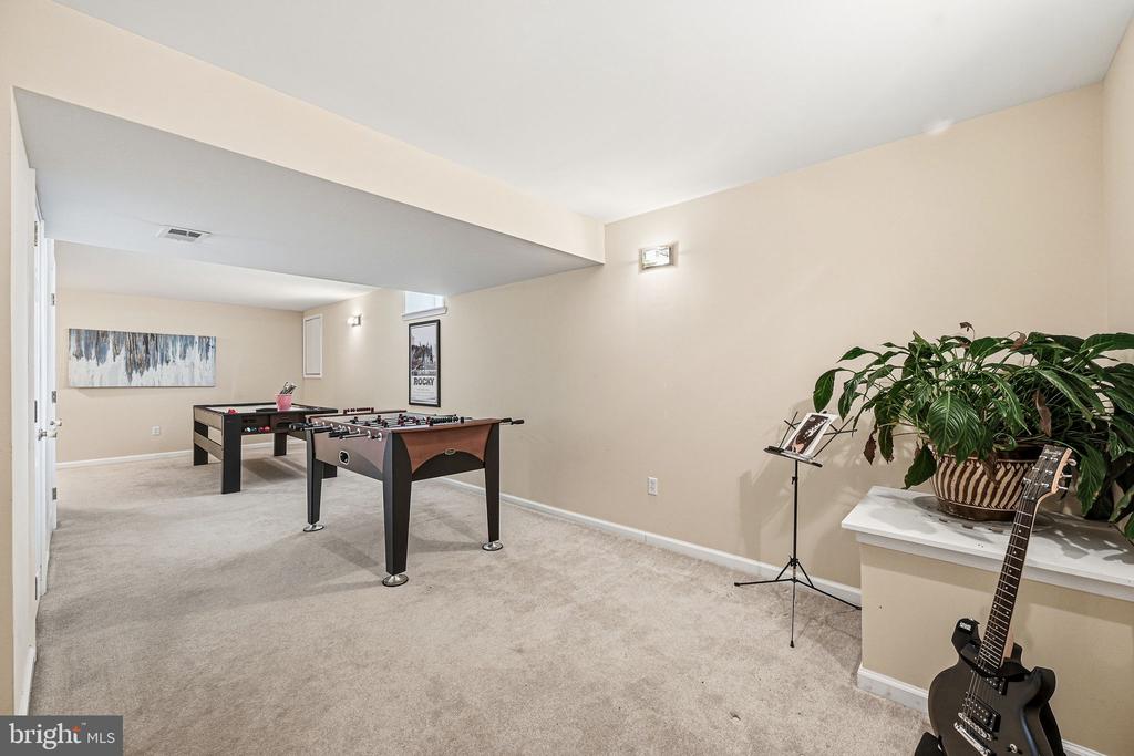 28 THOMAS SPEAKMAN DRIVE