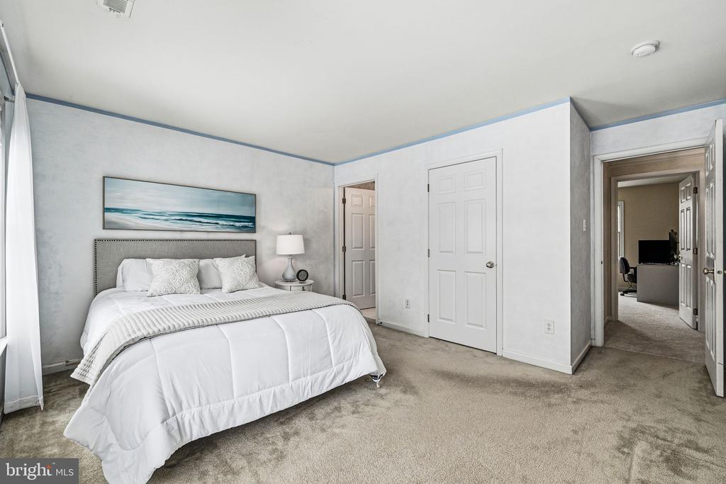 28 THOMAS SPEAKMAN DRIVE