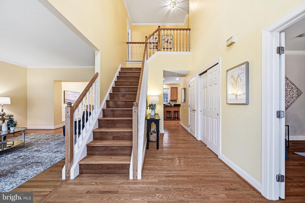 32 WOODSVIEW DRIVE