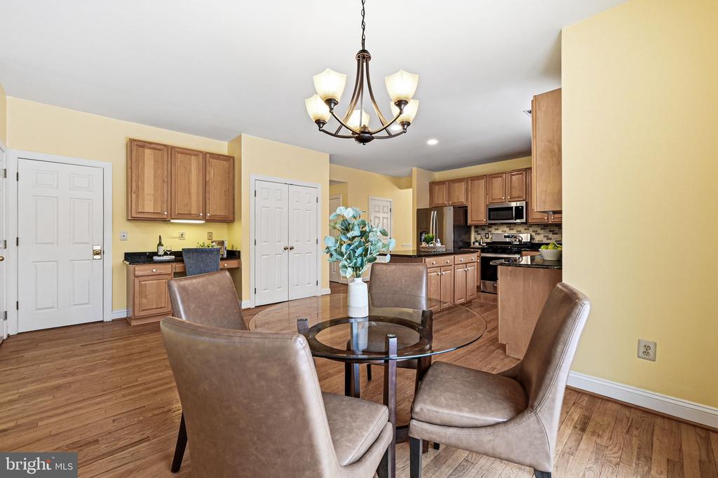 32 WOODSVIEW DRIVE