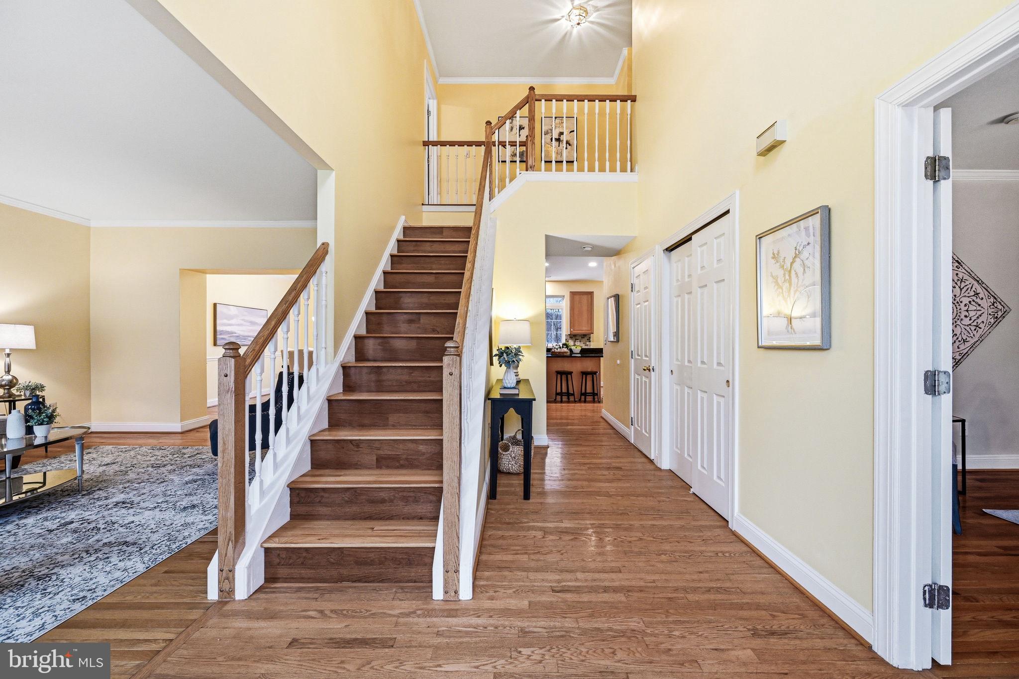 32 WOODSVIEW DRIVE
