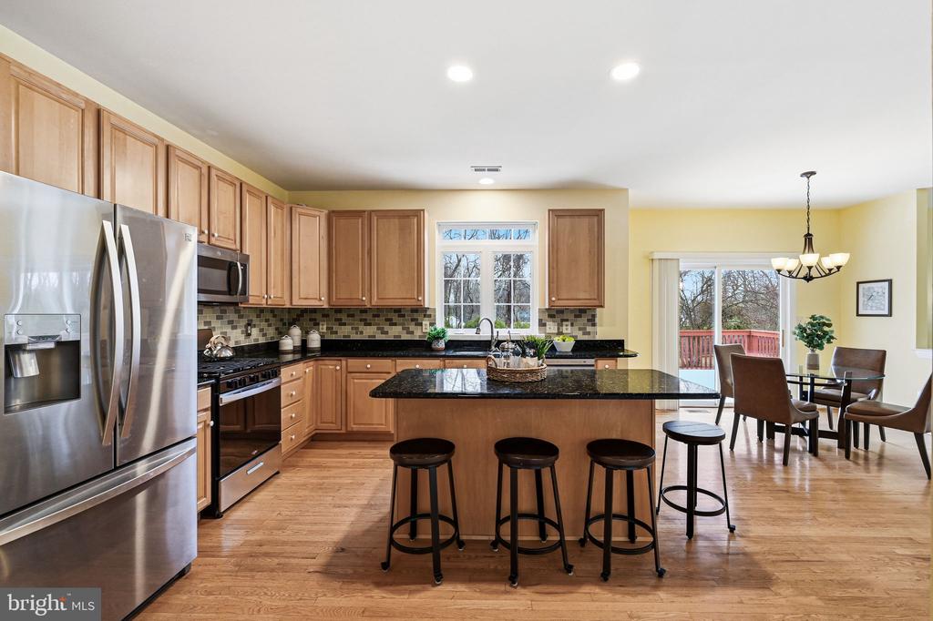 32 WOODSVIEW DRIVE