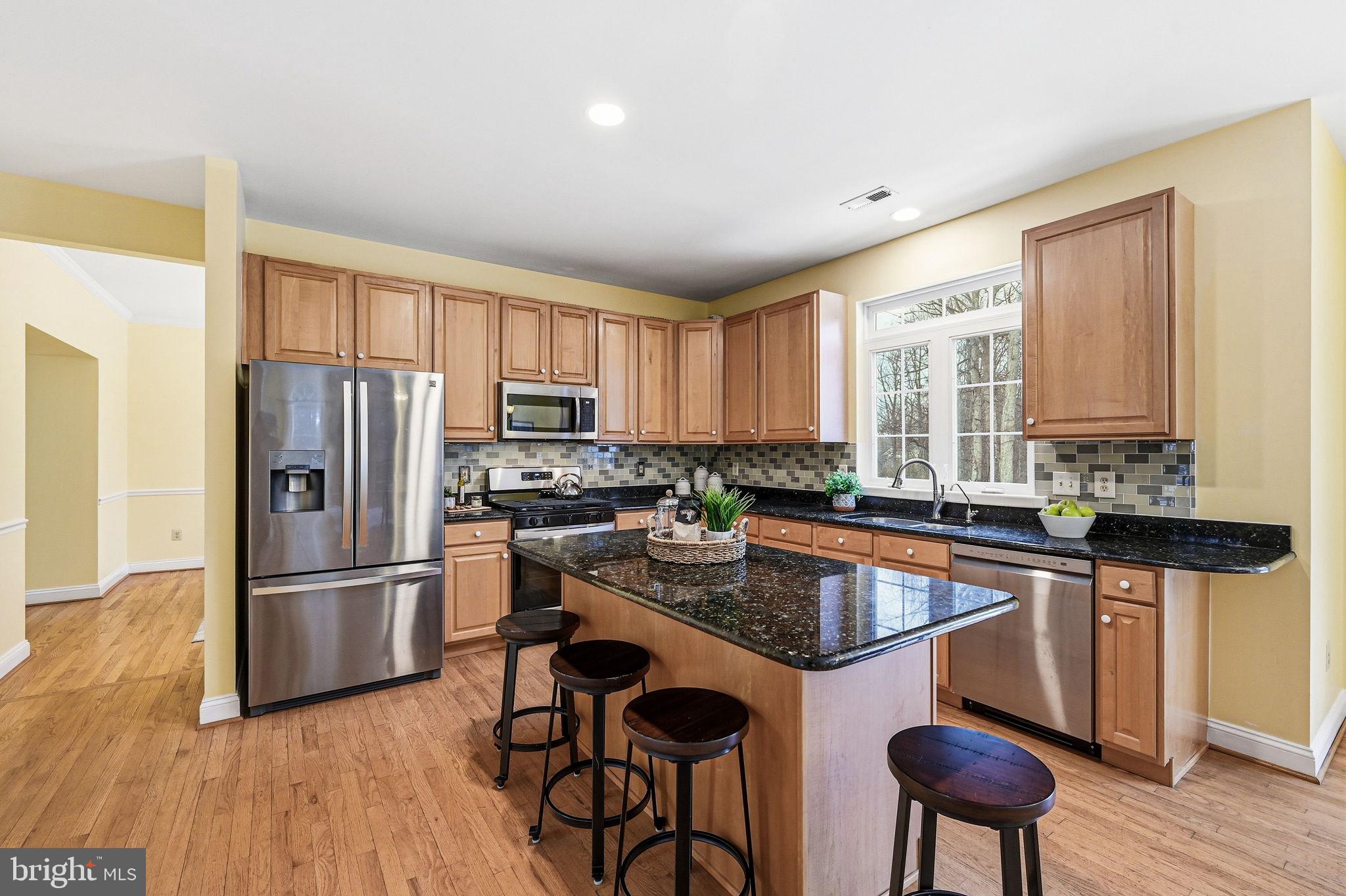 32 WOODSVIEW DRIVE