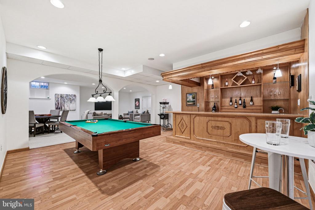32 WOODSVIEW DRIVE