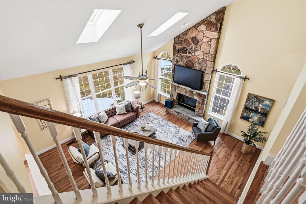 32 WOODSVIEW DRIVE
