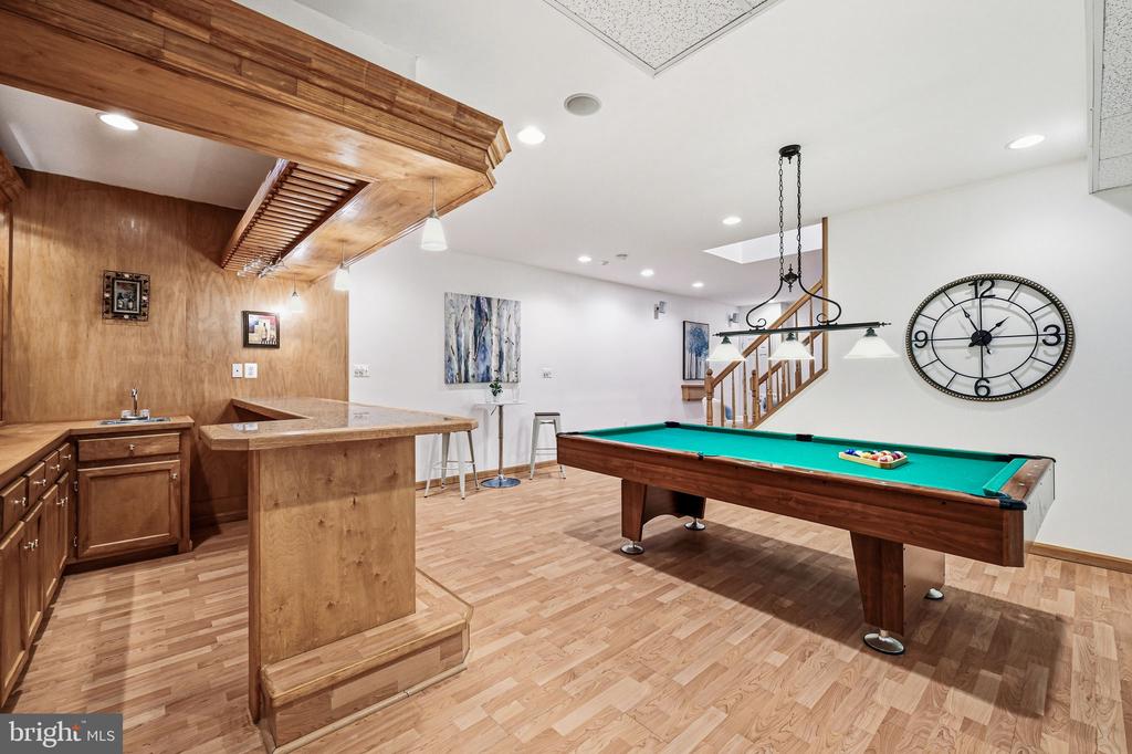 32 WOODSVIEW DRIVE