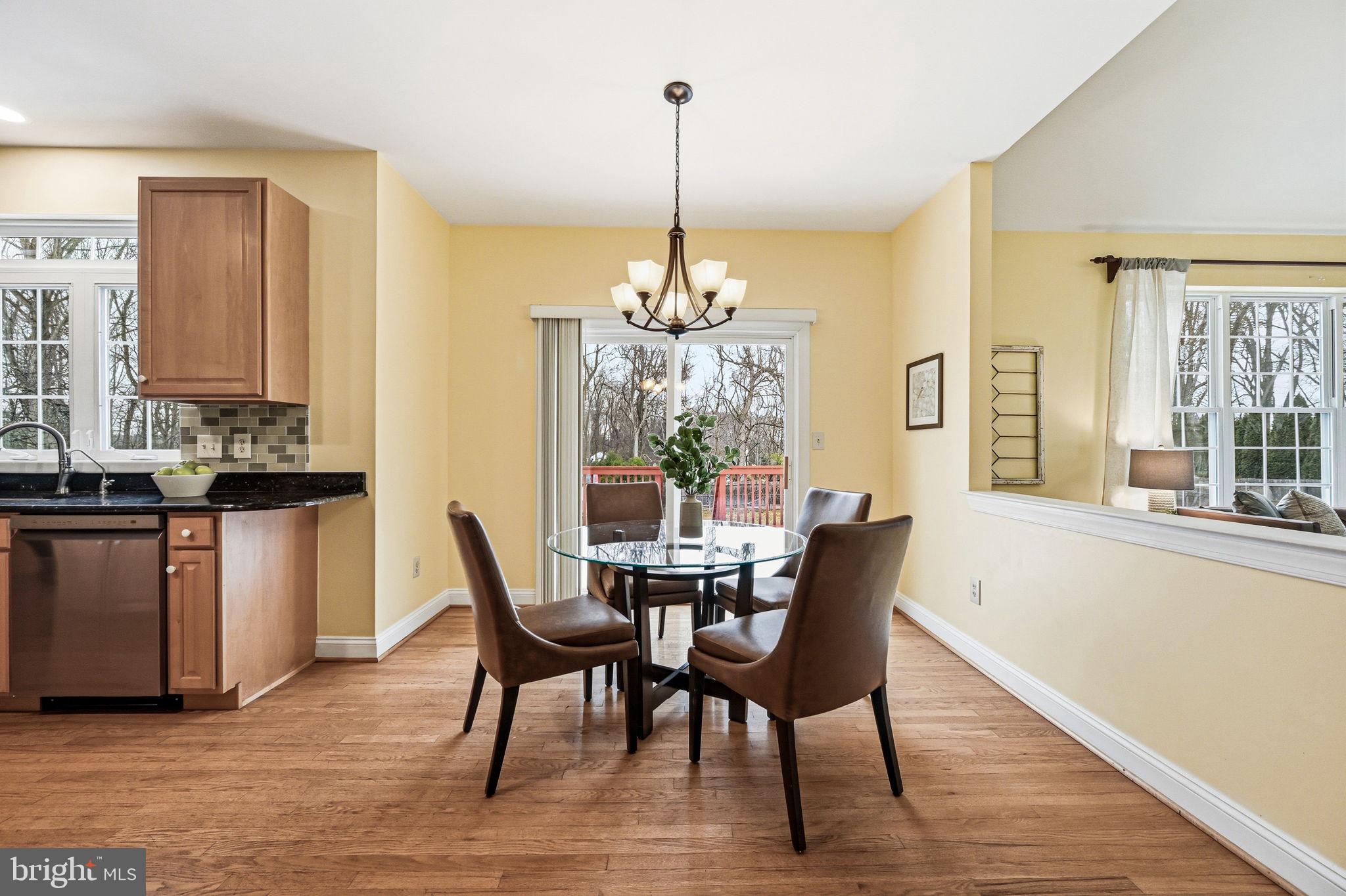 32 WOODSVIEW DRIVE