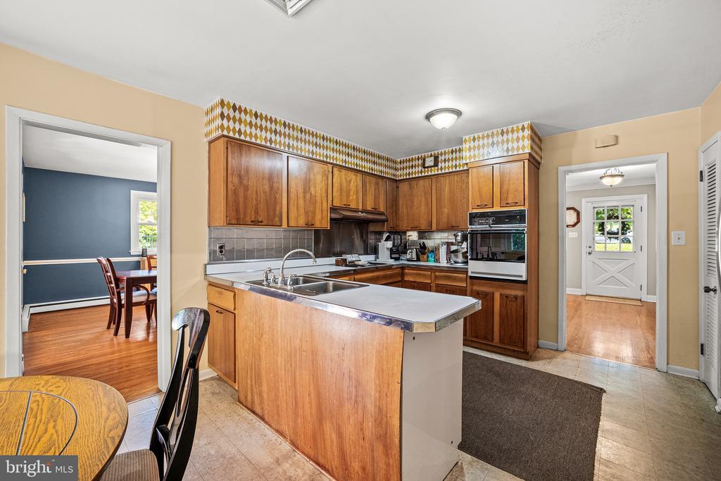 919 PENN VALLEY ROAD
