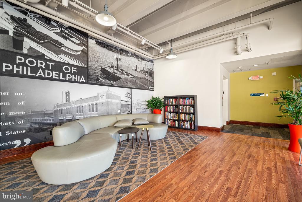 3 N COLUMBUS BOULEVARD Unit: MD317
