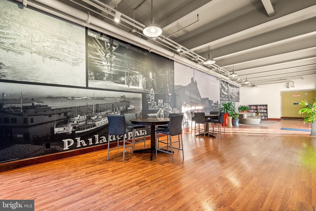 3 N COLUMBUS BOULEVARD Unit: MD317