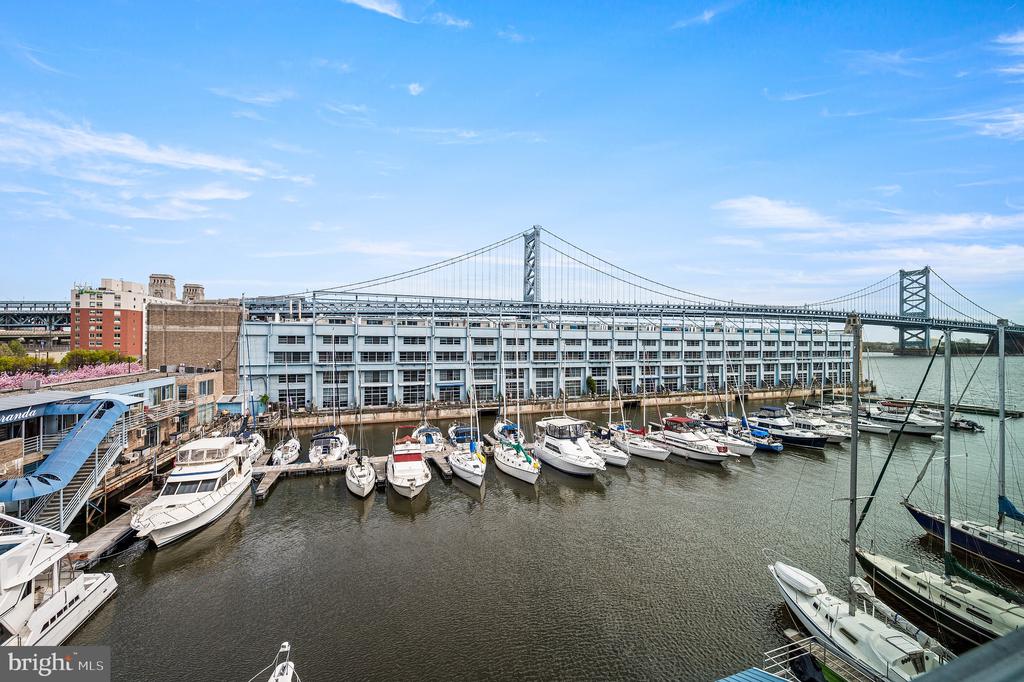 3 N COLUMBUS BOULEVARD Unit: MD317