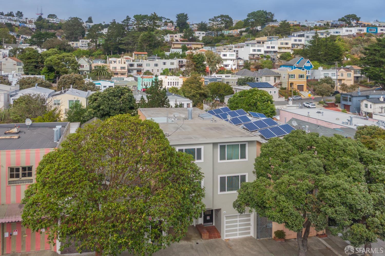 554 Monterey Boulevard