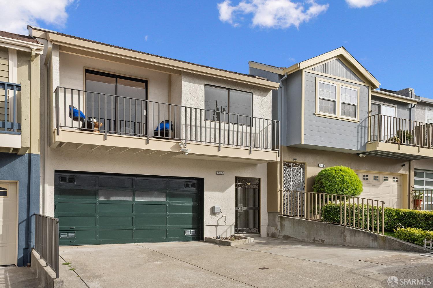 275 3rd Avenue