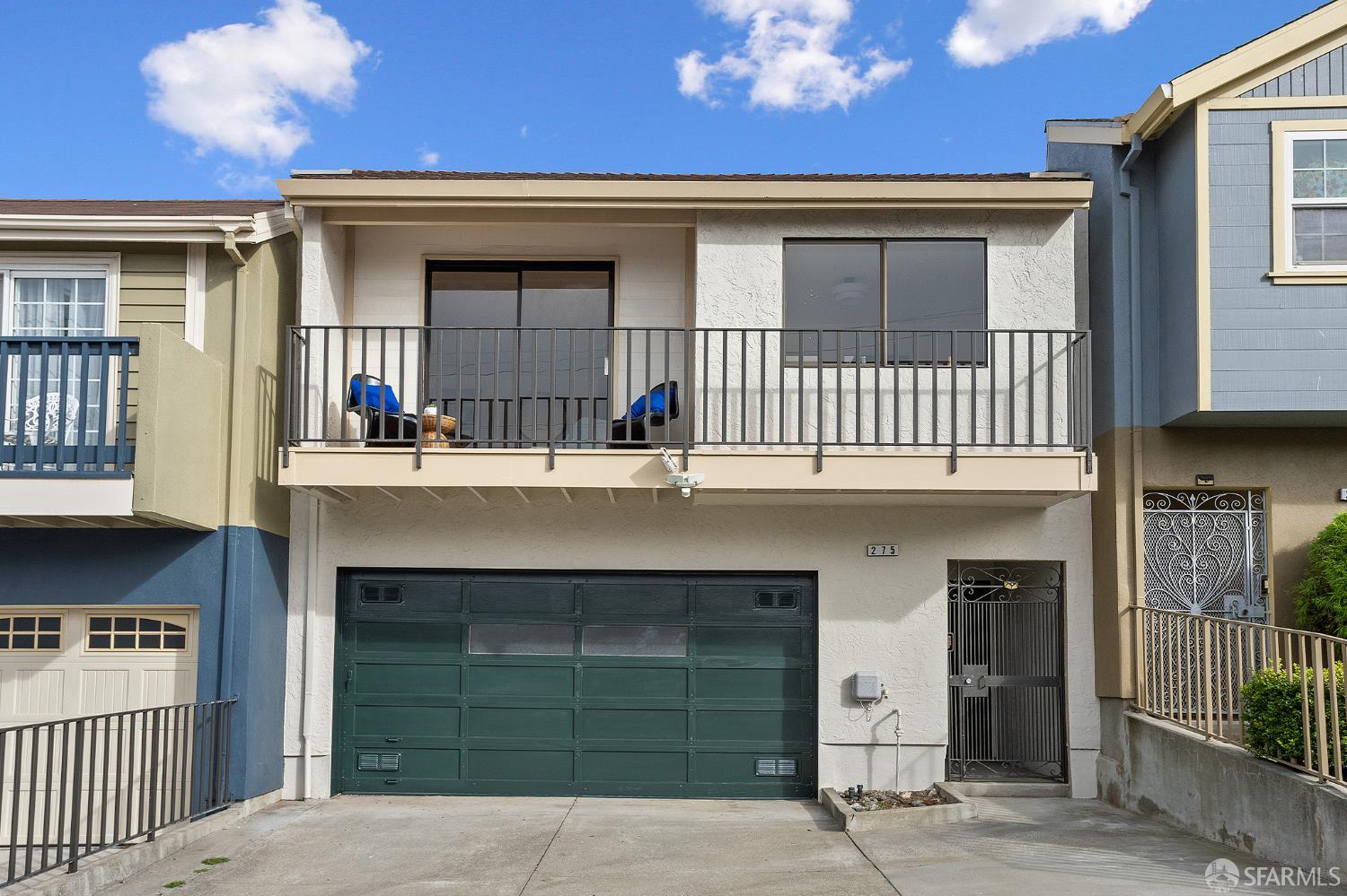 275 3rd Avenue
