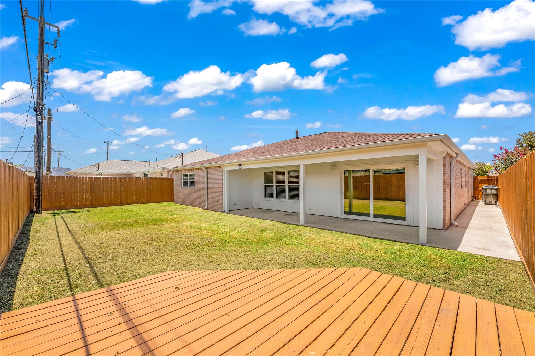 5611 Palm Circle