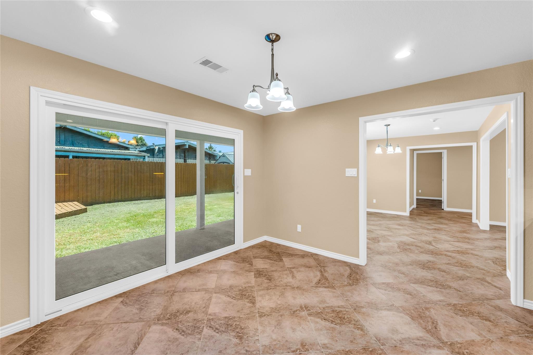 5611 Palm Circle